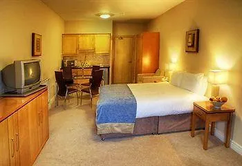 Breaffy Woods Hotel 3*