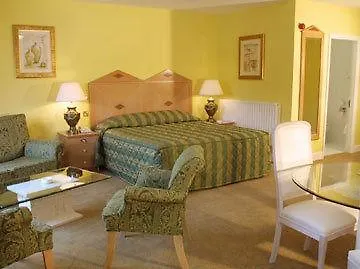 Breaffy Woods Hotel 3*